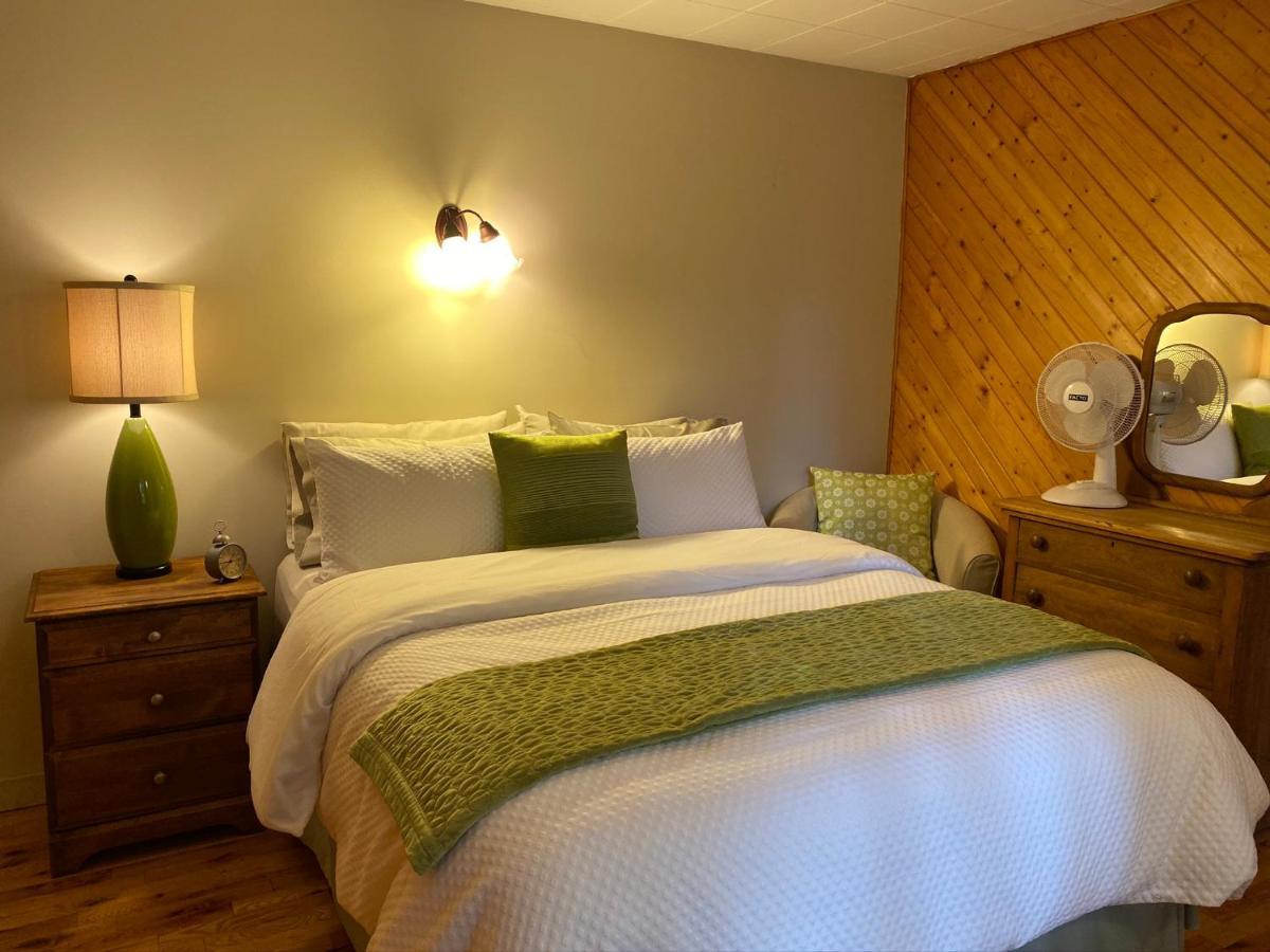 Chalets Et Studios Le Vent Du Nord Lac-Superieur Zewnętrze zdjęcie